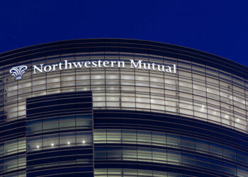 Northwestern Mutual Enriches Milwaukee's Art Scene With Acquisition of Roxy Paine's "Cleft"