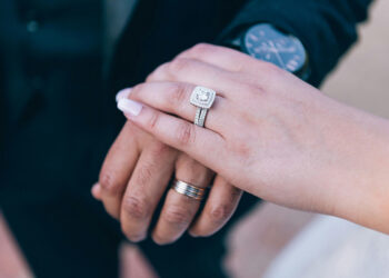 Bands or Rings? The Sparkling World of Diamond Wedding Jewelry