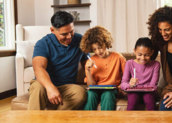 Smile Zemi Crowned Best Online Learning Platform of 2024: A Revolutionary Approach to Elementary Education